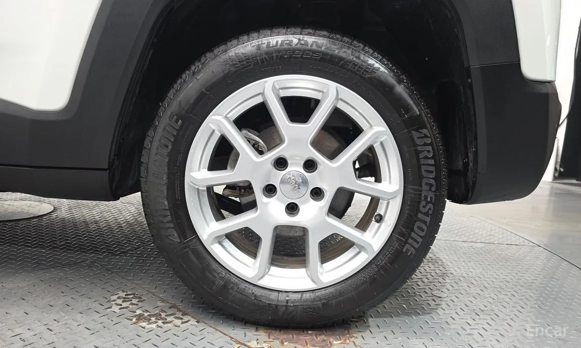 Фото 5 - Jeep Renegade