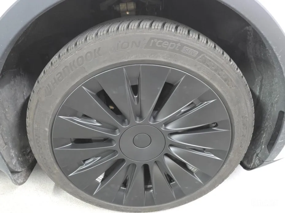 Фото 20 - Tesla Model Y