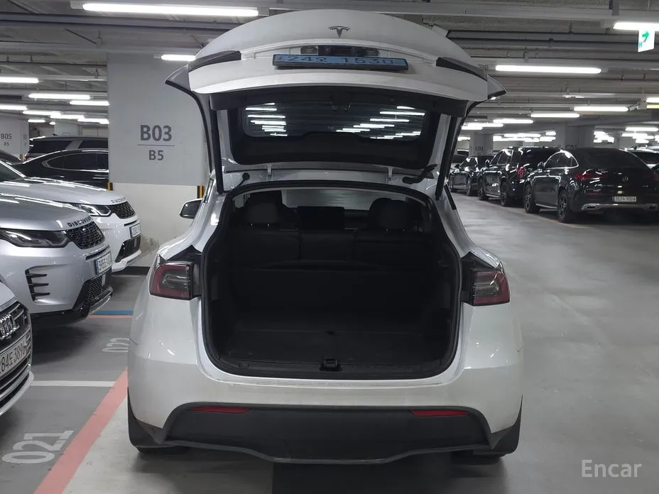 Фото 8 - Tesla Model Y