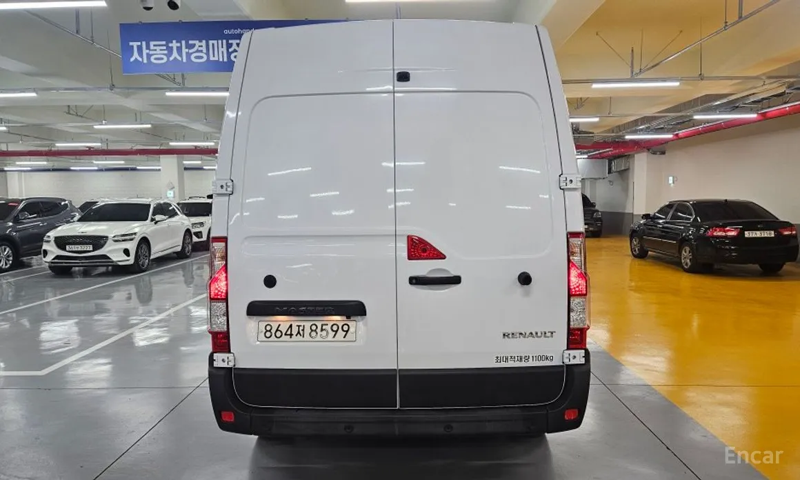 Фото 4 - Renault Master