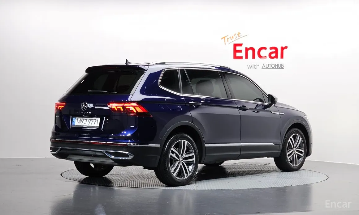 Фото 2 - Volkswagen Tiguan