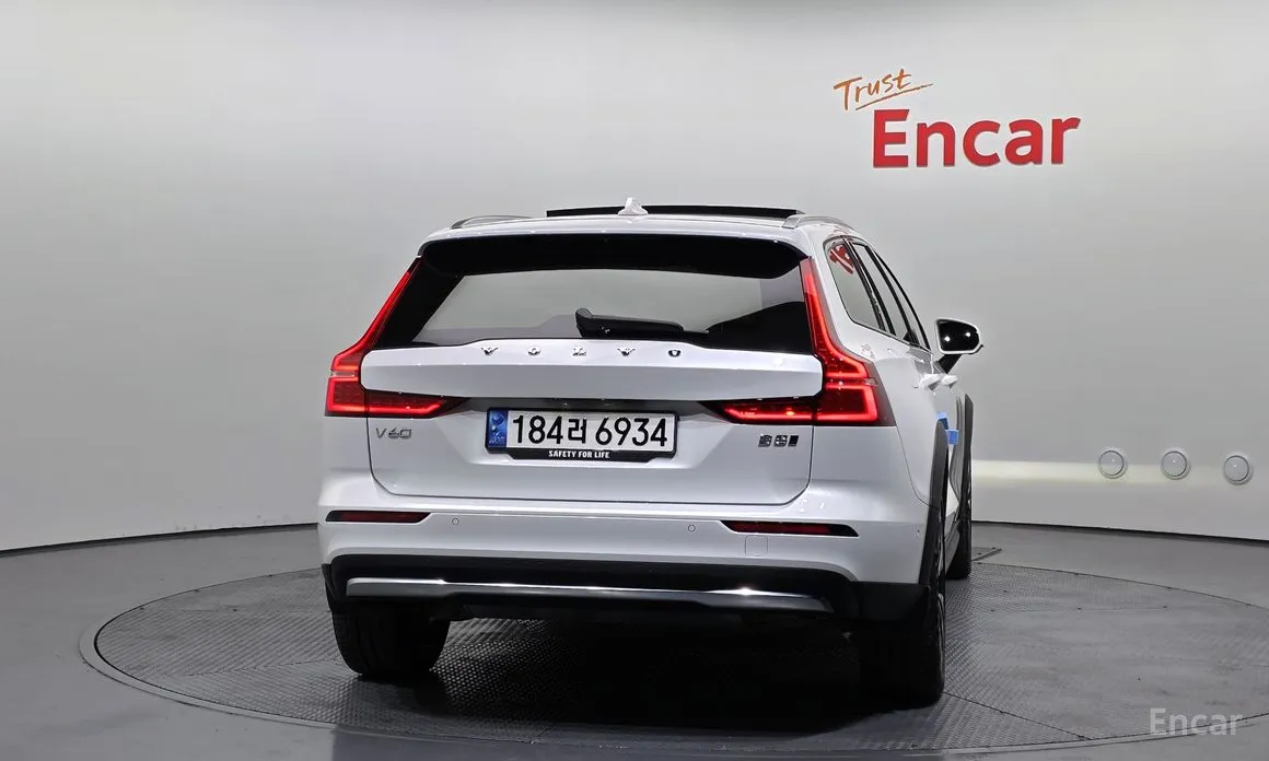2019 Volvo V60