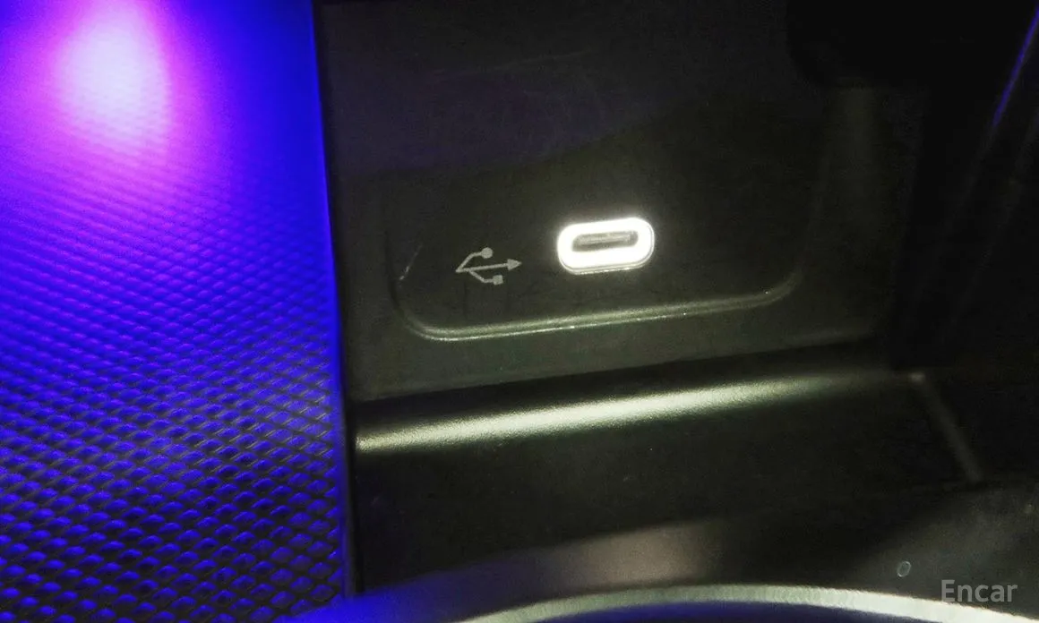 Фото 19 - Mercedes-Benz C-Class