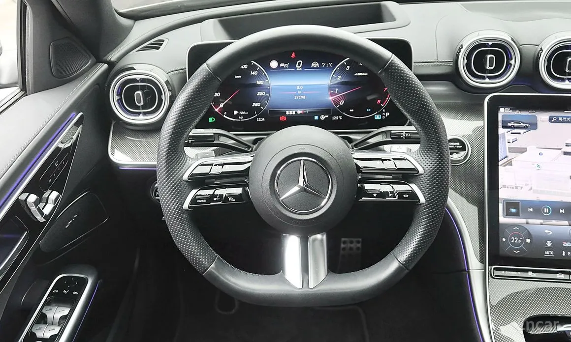 Фото 20 - Mercedes-Benz C-Class