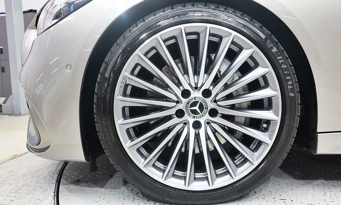 Фото 5 - Mercedes-Benz C-Class