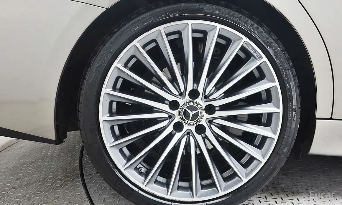 Фото 8 - Mercedes-Benz C-Class