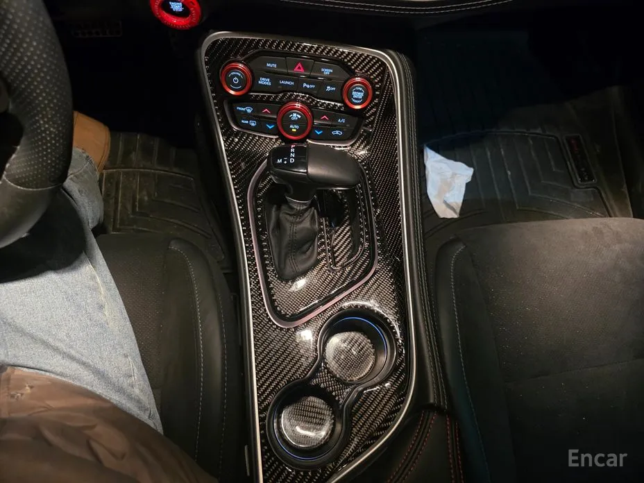 Фото 14 - Dodge Challenger