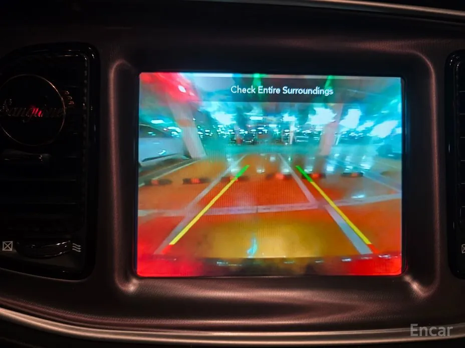 Фото 17 - Dodge Challenger