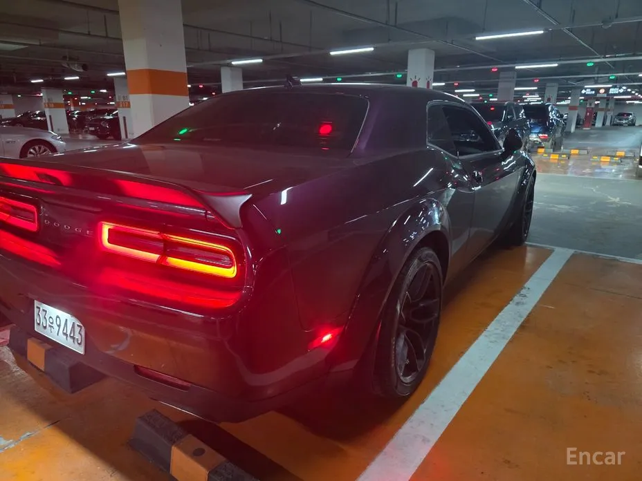 Фото 4 - Dodge Challenger