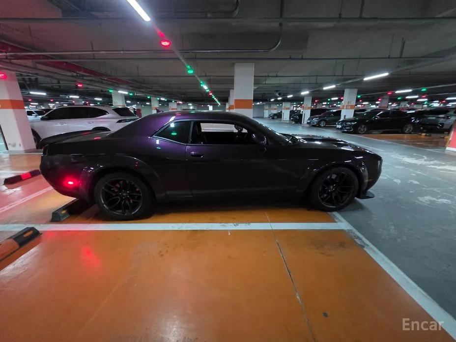 Фото 5 - Dodge Challenger