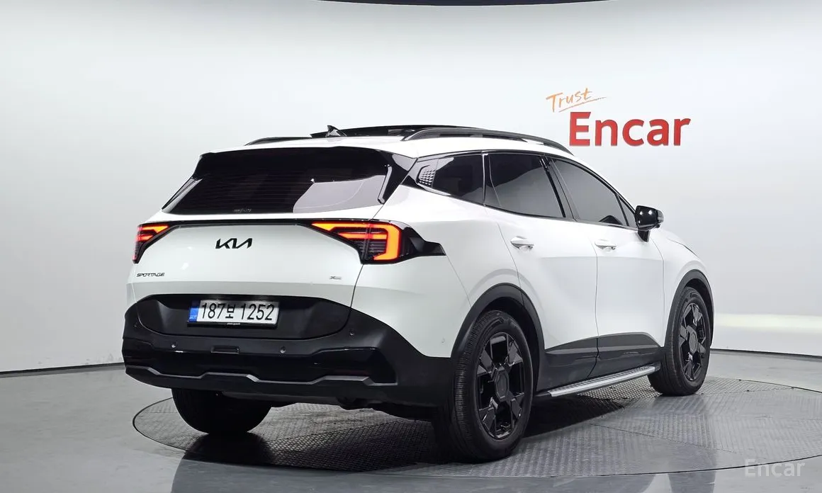 Фото 2 - Kia Sportage