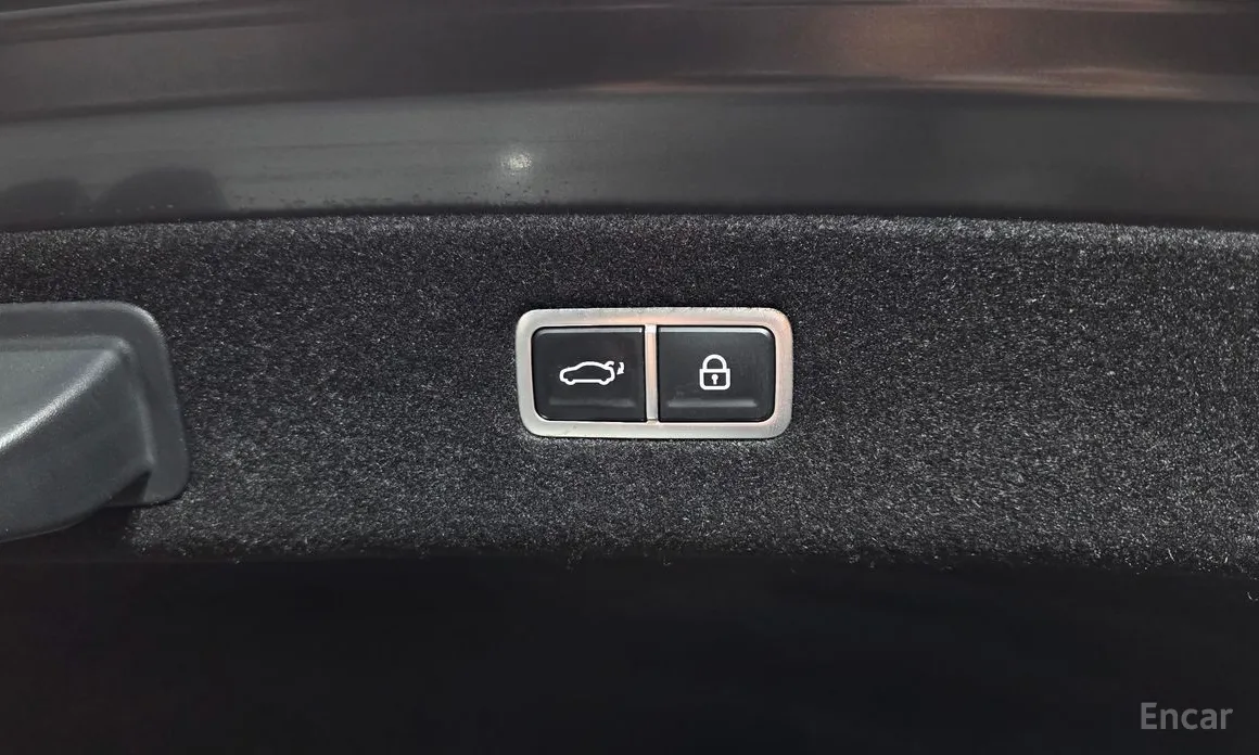 Фото 19 - Genesis G90