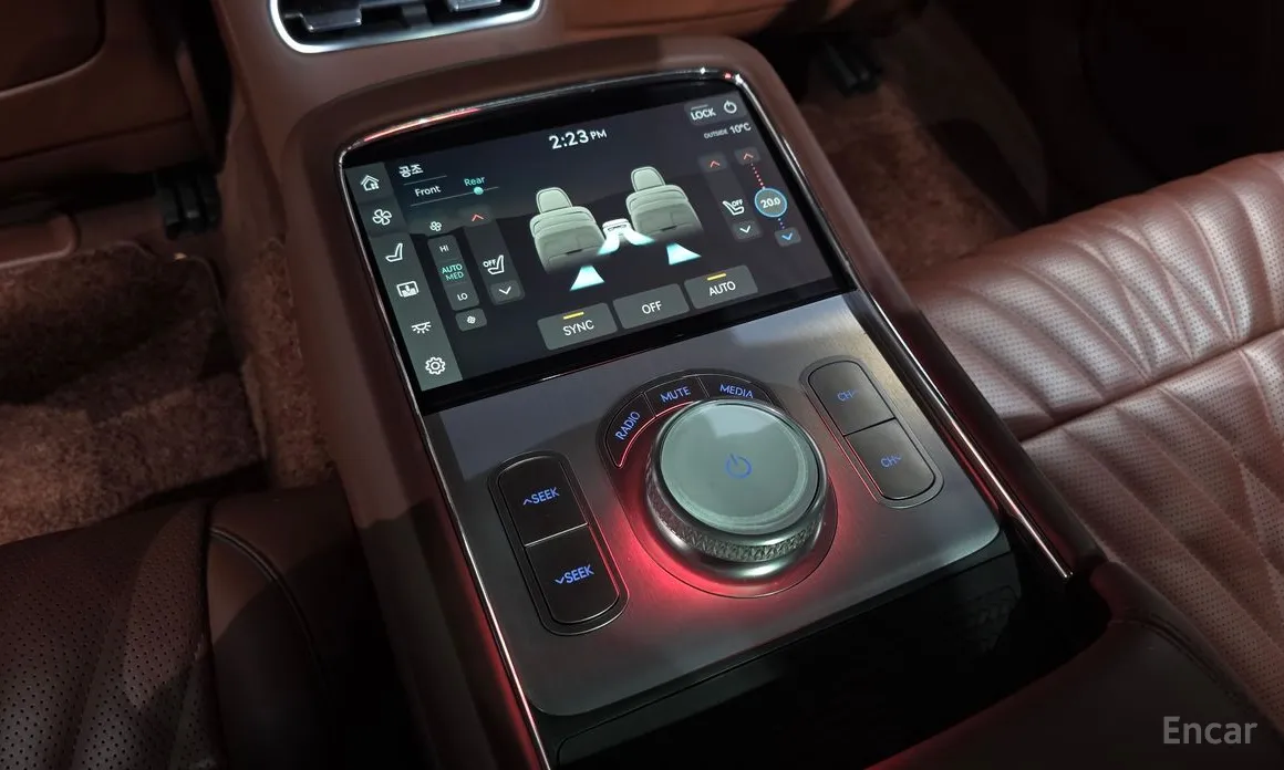 Фото 9 - Genesis G90