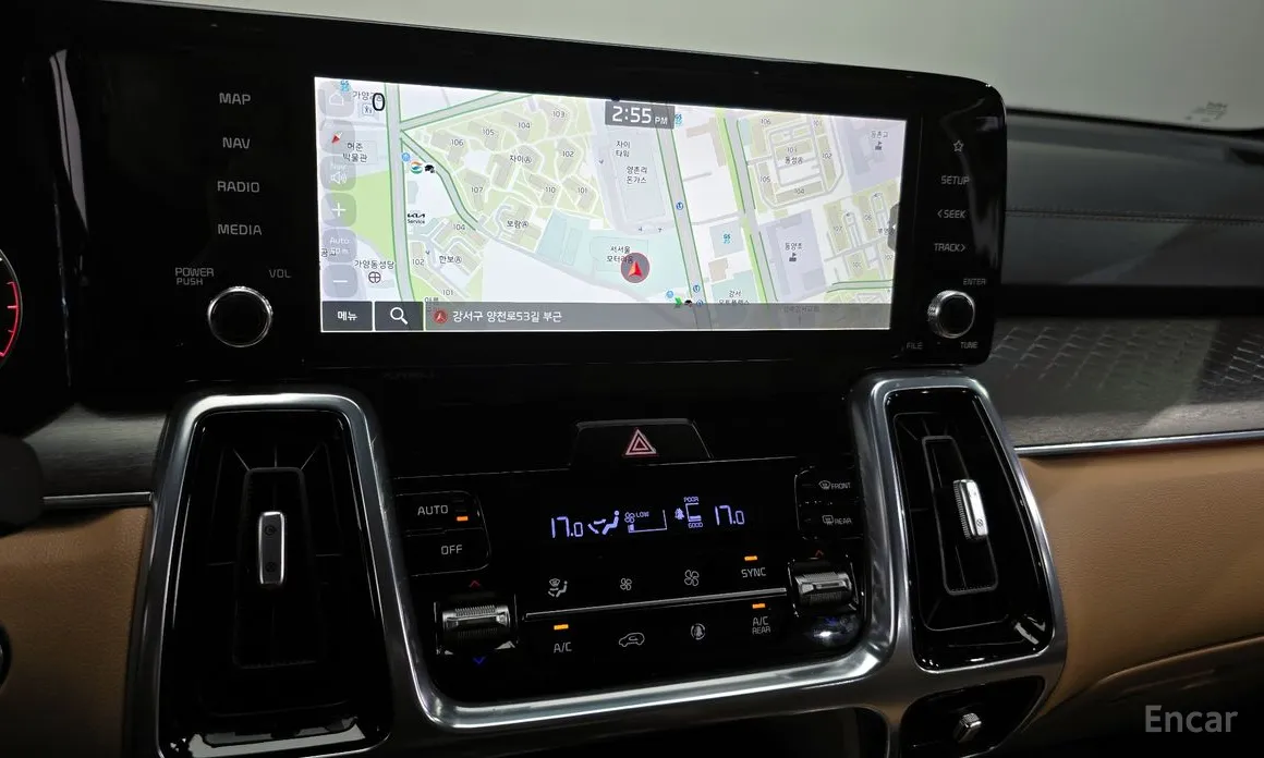 Фото 14 - Kia Sorento