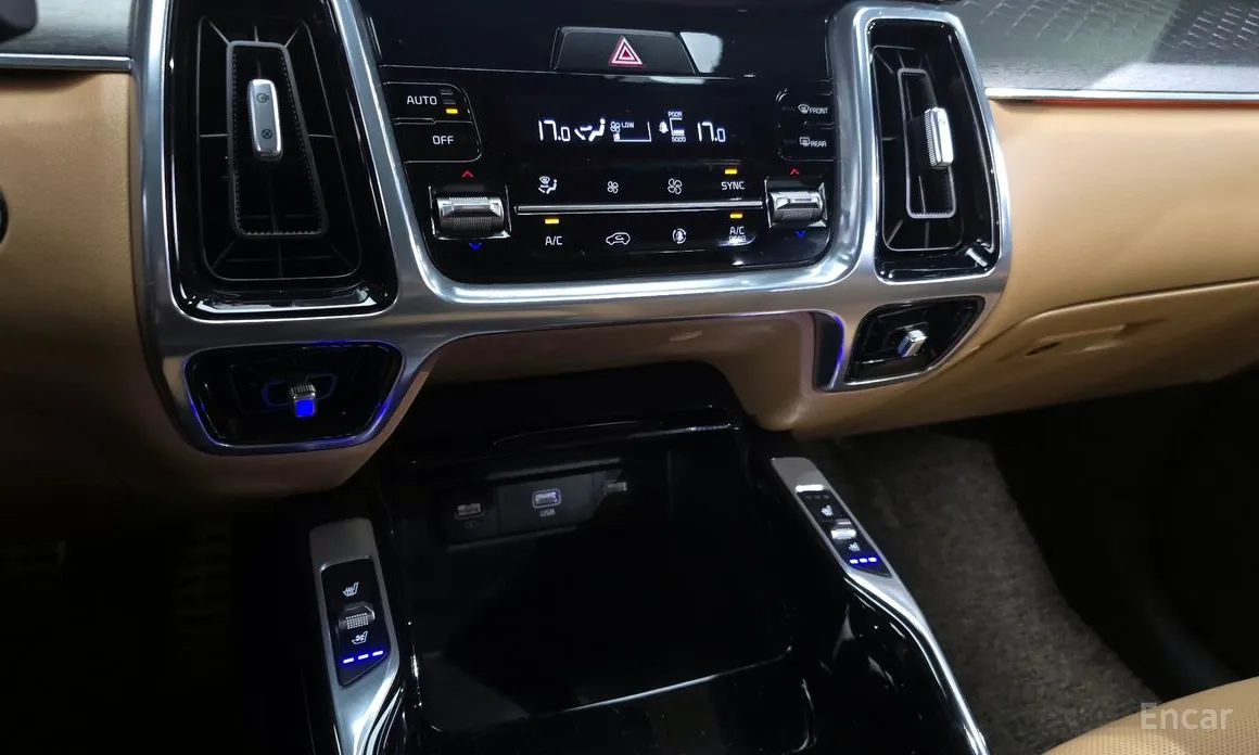 Фото 17 - Kia Sorento