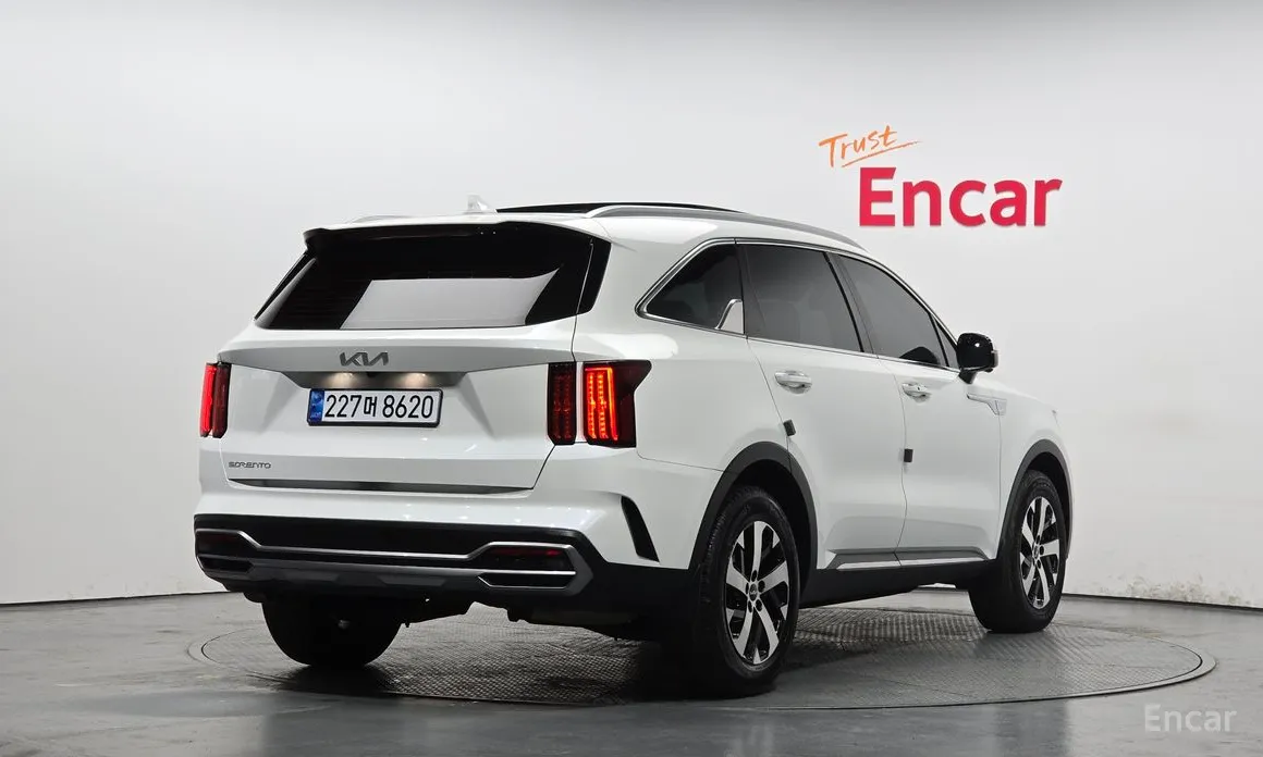 Фото 2 - Kia Sorento