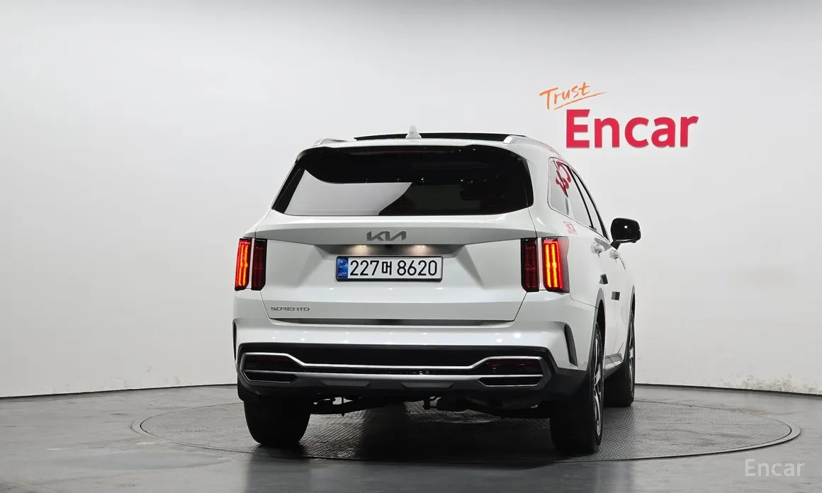 Фото 4 - Kia Sorento