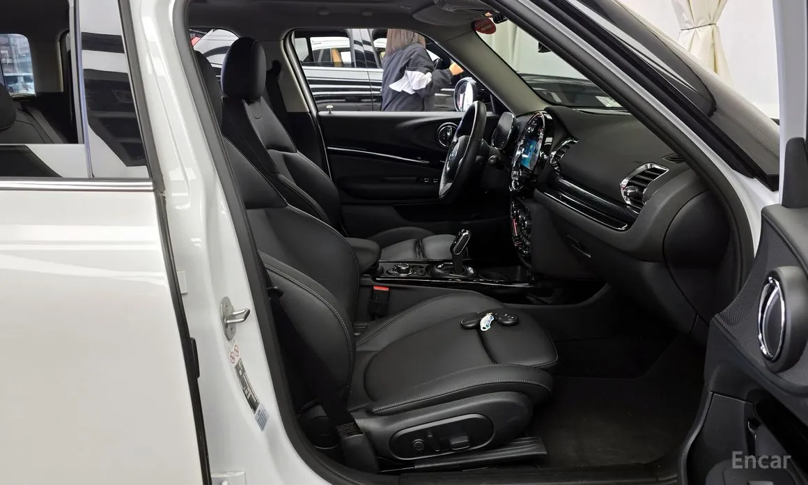 Photo 11 - Mini Clubman