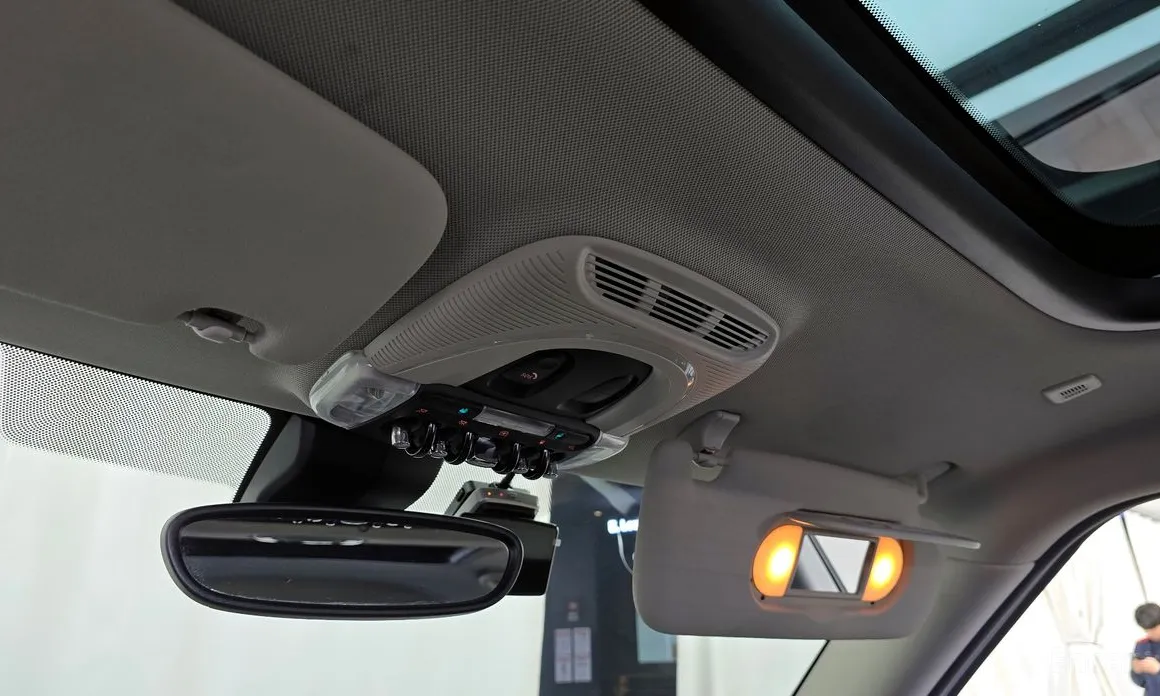 Photo 18 - Mini Clubman