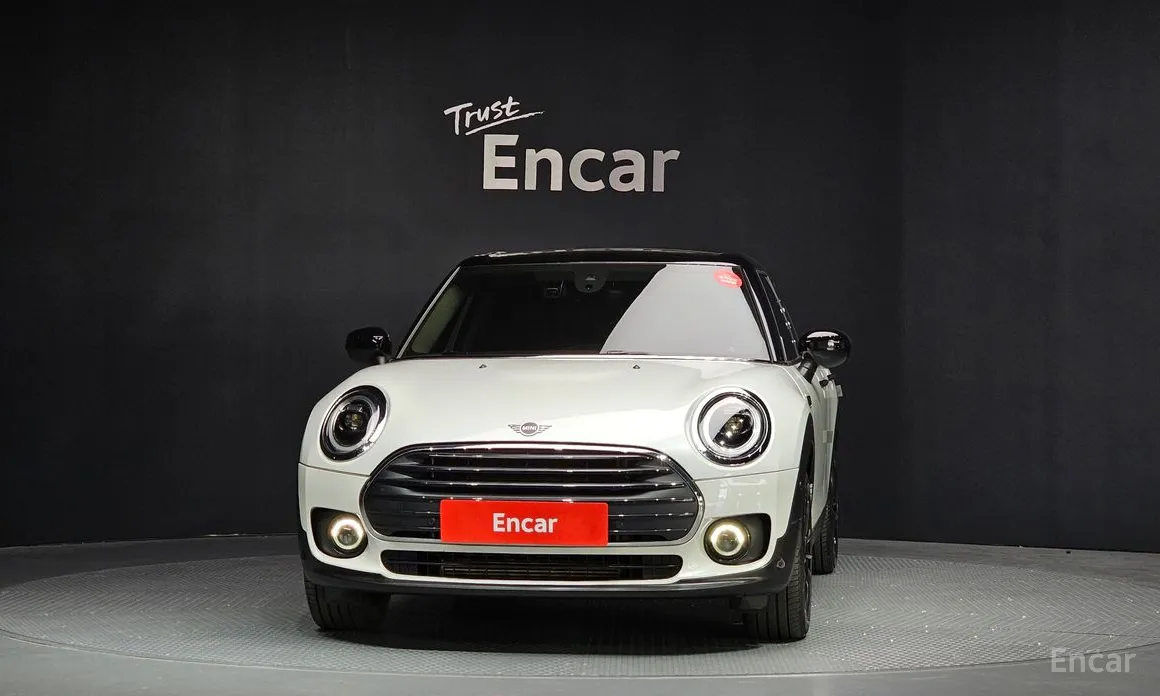 Photo 3 - Mini Clubman