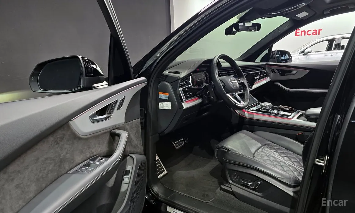 Фото 11 - Audi Q7