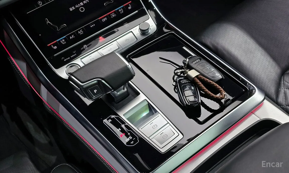 Фото 9 - Audi Q7