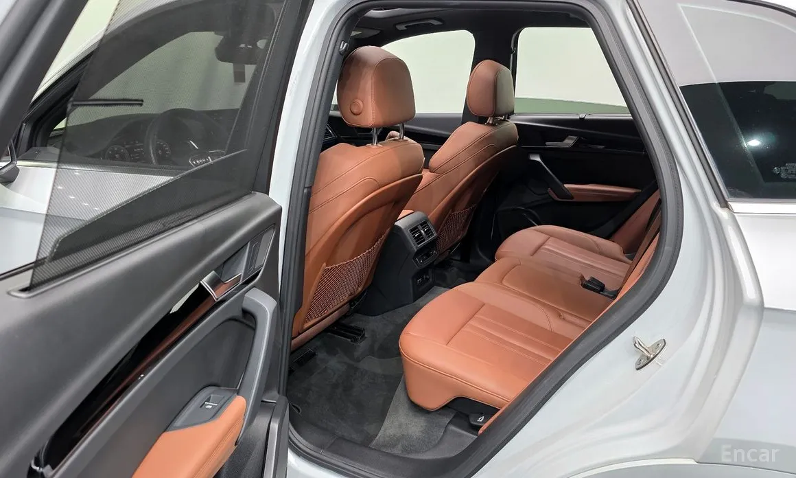 Фото 12 - Audi Q5