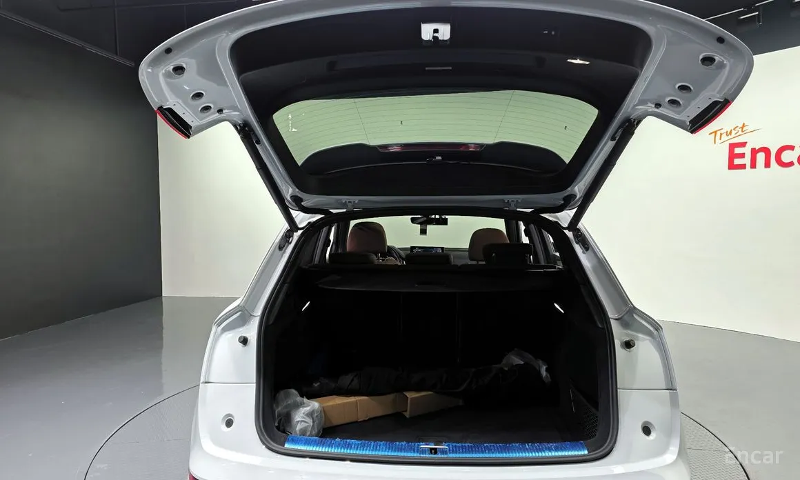 Фото 20 - Audi Q5