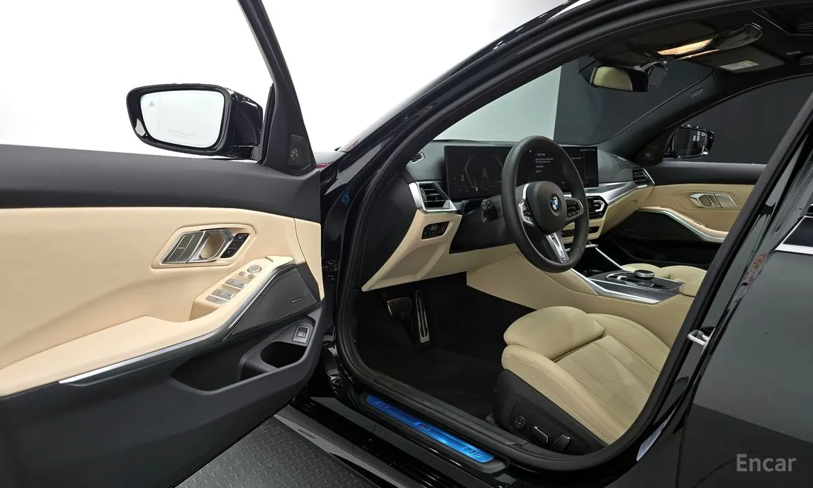 Photo 12 - BMW 3 Series