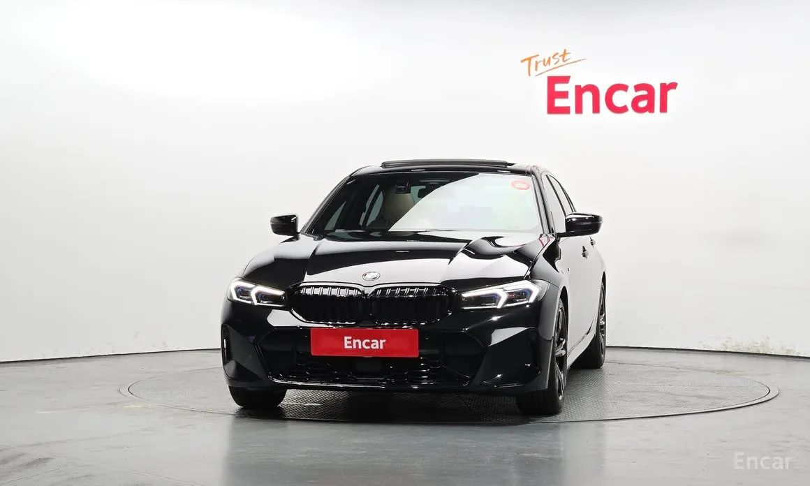 Photo 4 - BMW 3 Series