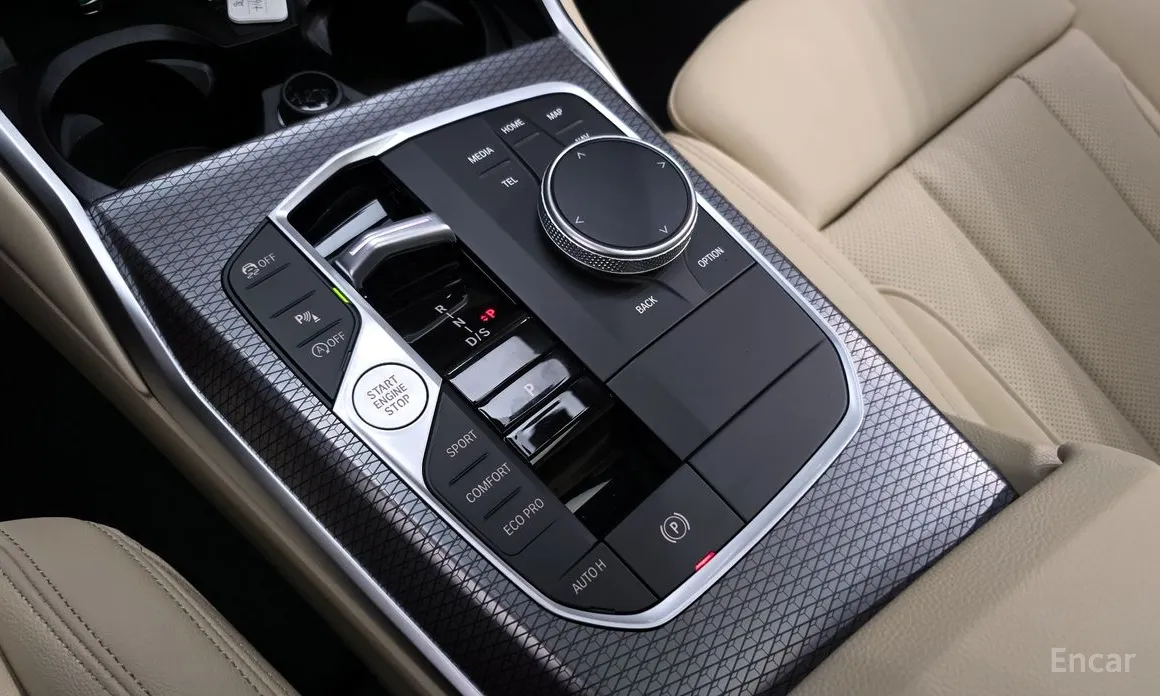 Photo 9 - BMW 3 Series