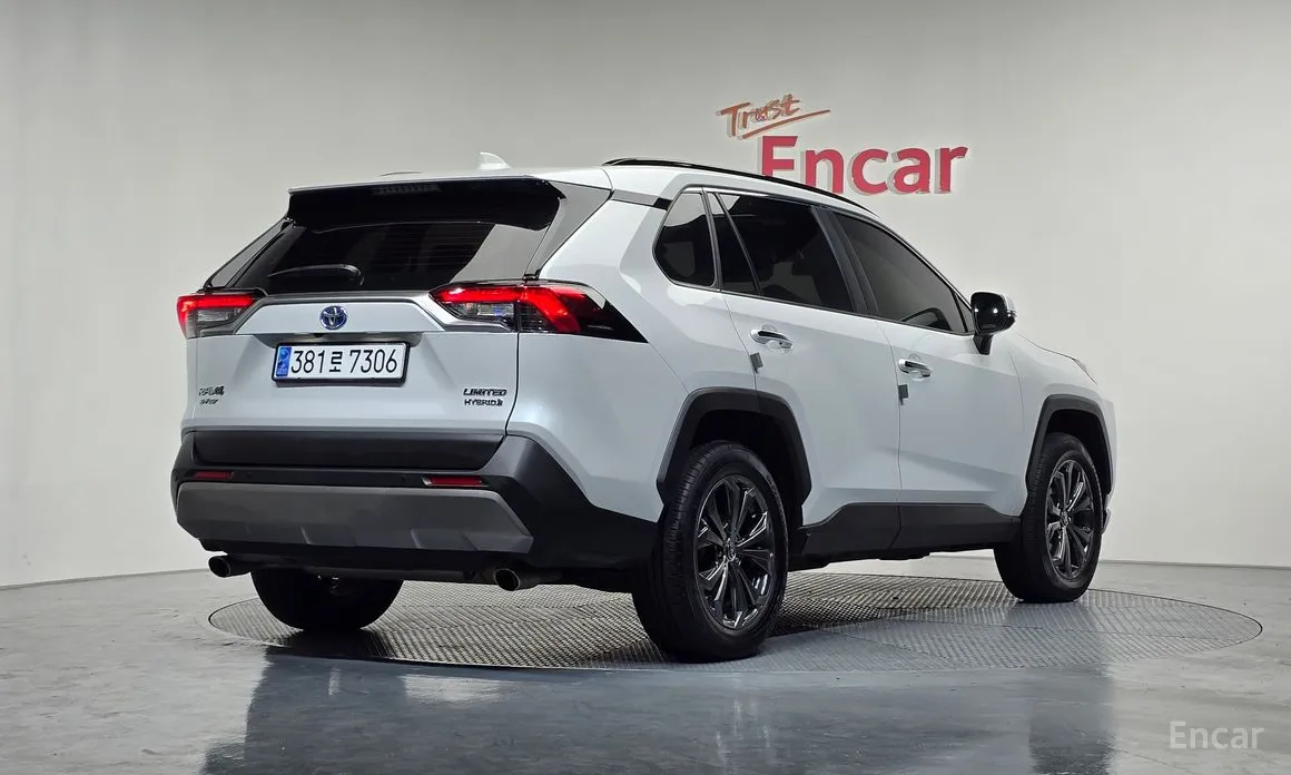 Toyota RAV4 2019 2,5 4WD Hybrid LTD