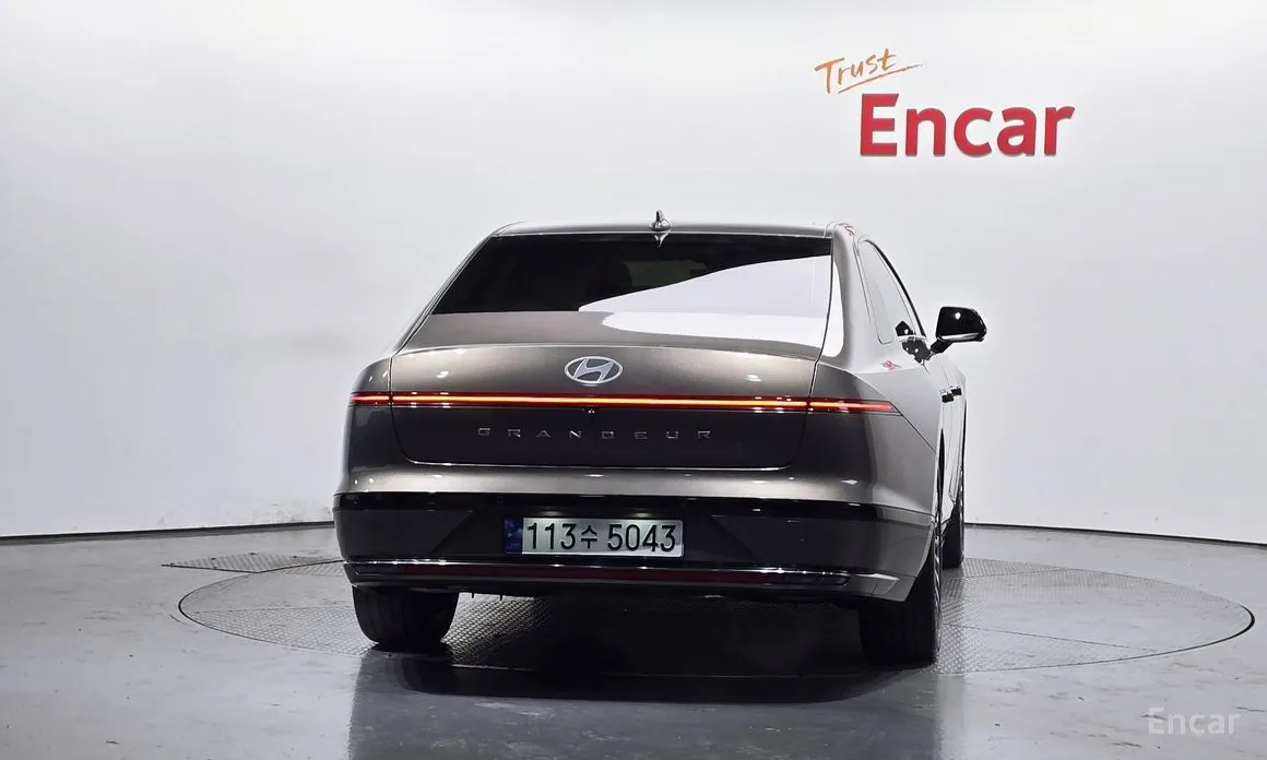 Фото 4 - Hyundai Grandeur