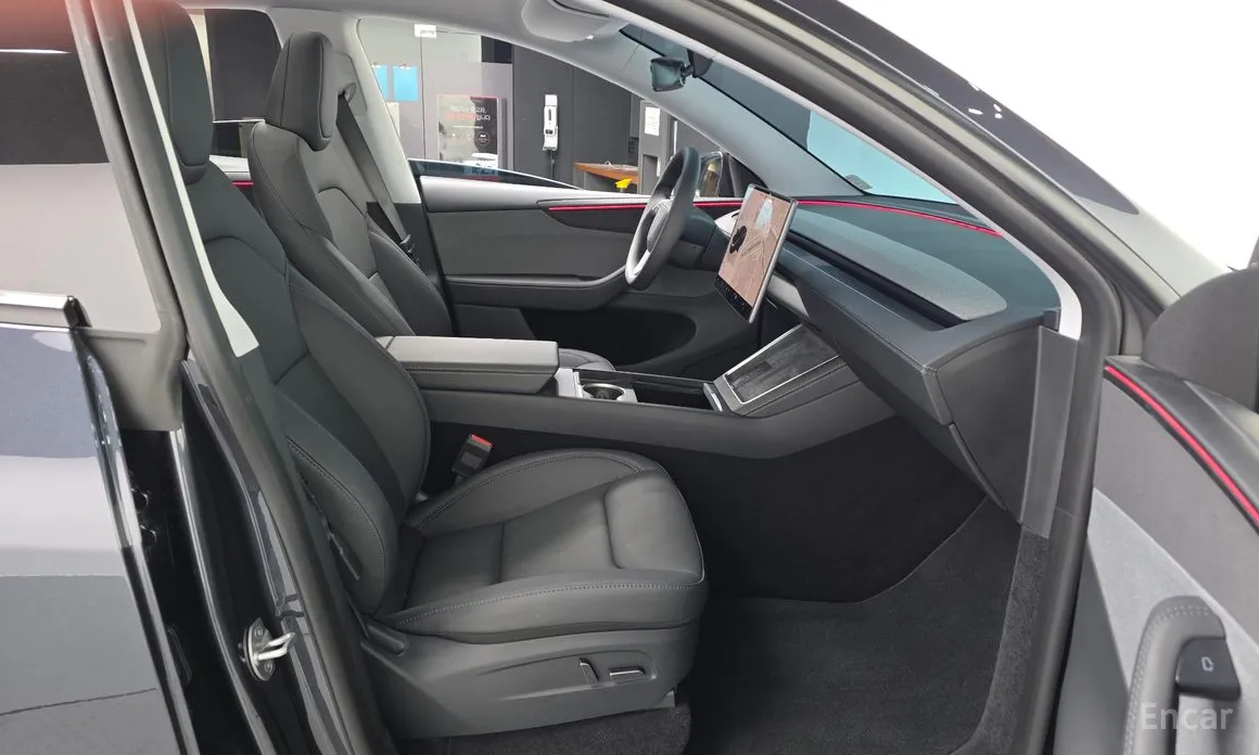 Фото 11 - Tesla Model Y