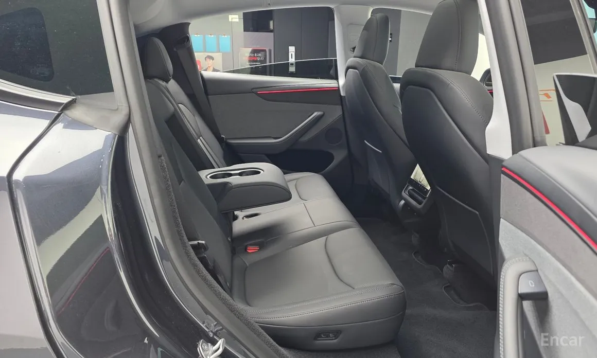 Фото 12 - Tesla Model Y