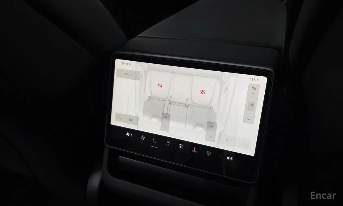 Фото 18 - Tesla Model Y