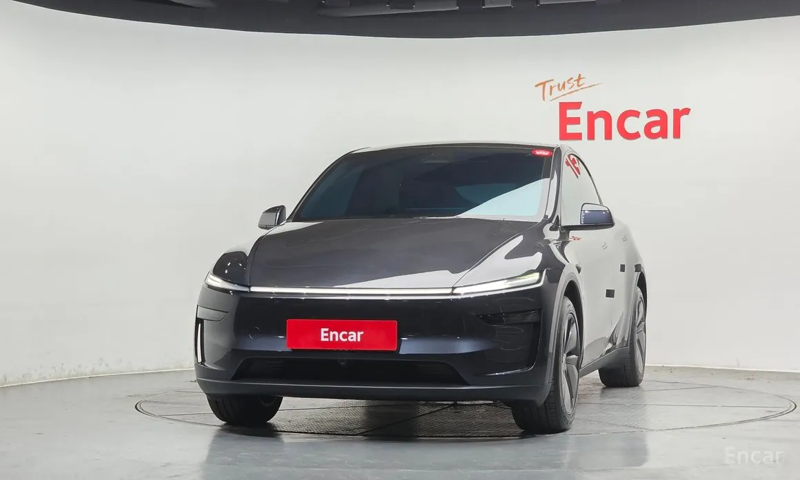 Фото 3 - Tesla Model Y