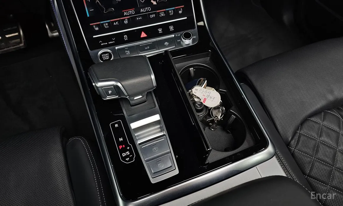 Фото 9 - Audi Q8