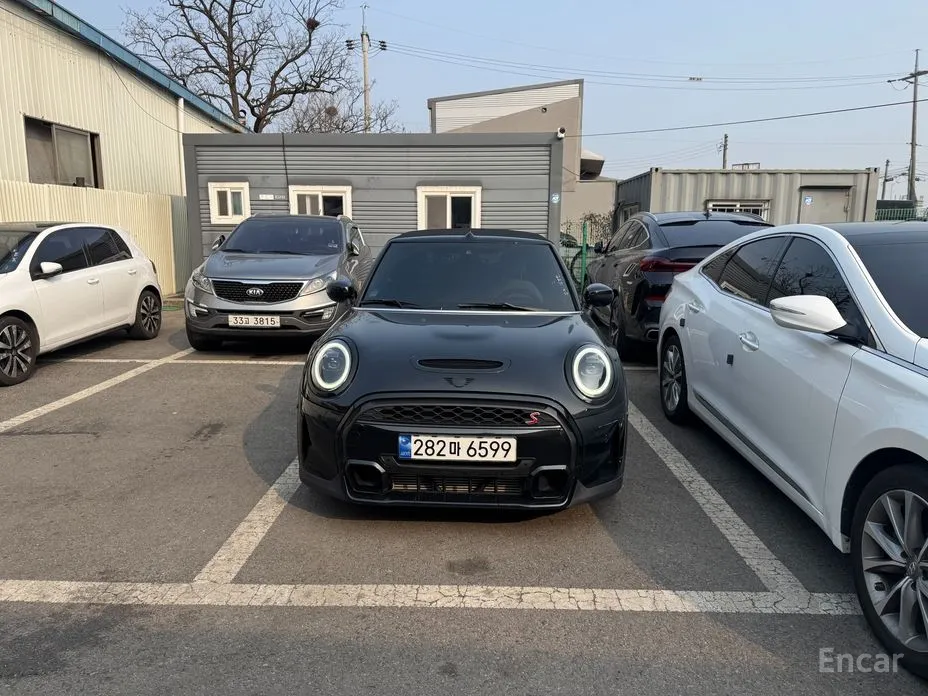 Фото 1 - Mini Cooper Convertible