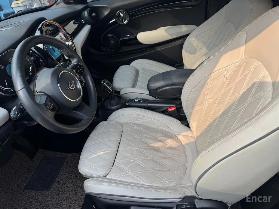 Фото 4 - Mini Cooper Convertible