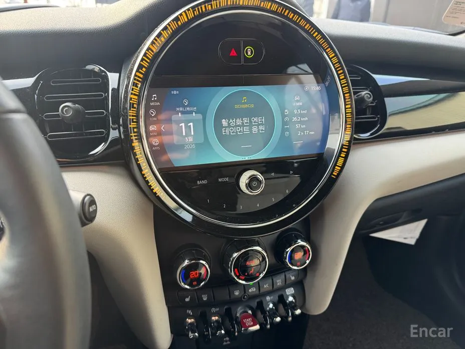 Фото 8 - Mini Cooper Convertible