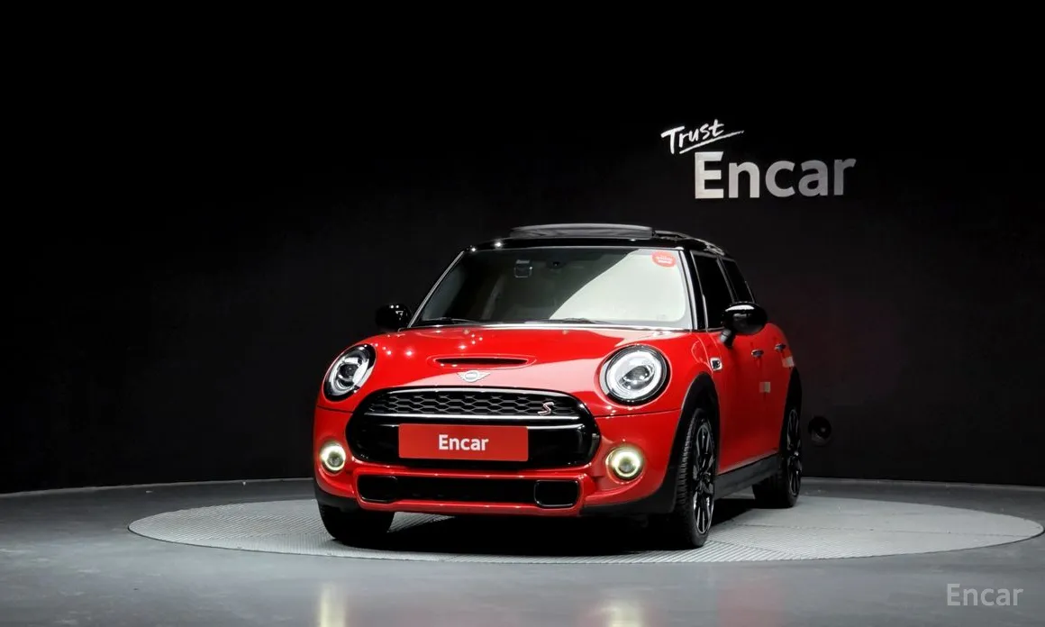 Фото 3 - Mini Cooper