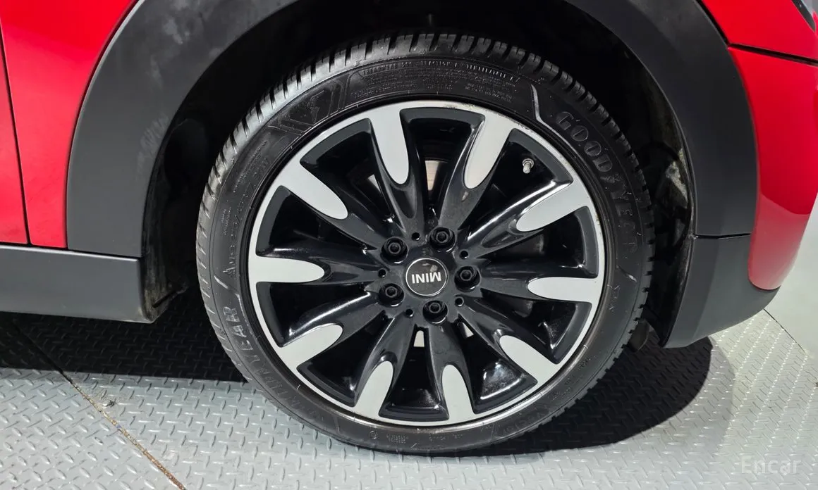 Фото 5 - Mini Cooper