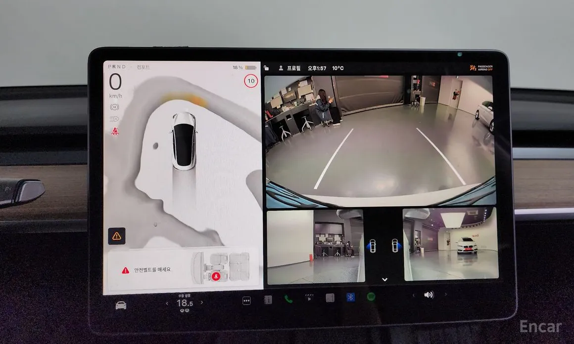 Фото 15 - Tesla Model 3