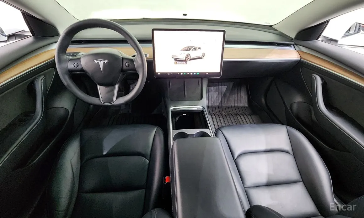 Фото 7 - Tesla Model 3