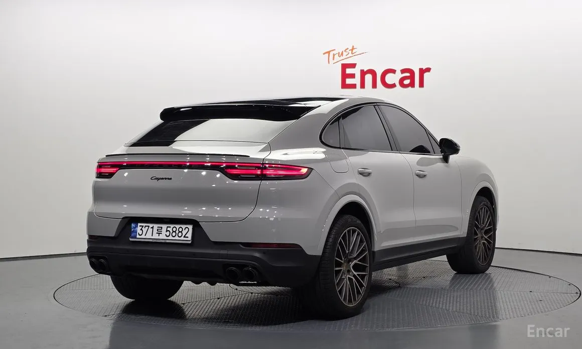 Фото 2 - Porsche Cayenne