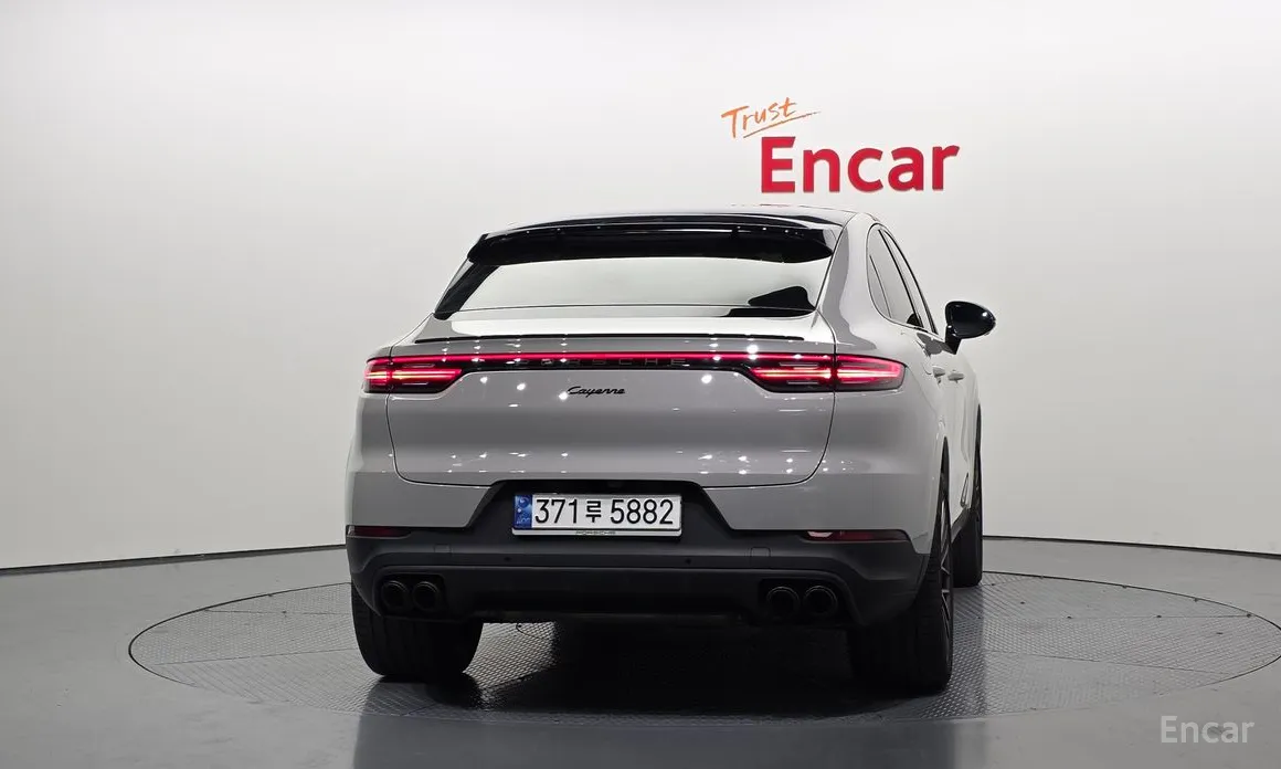 Фото 4 - Porsche Cayenne