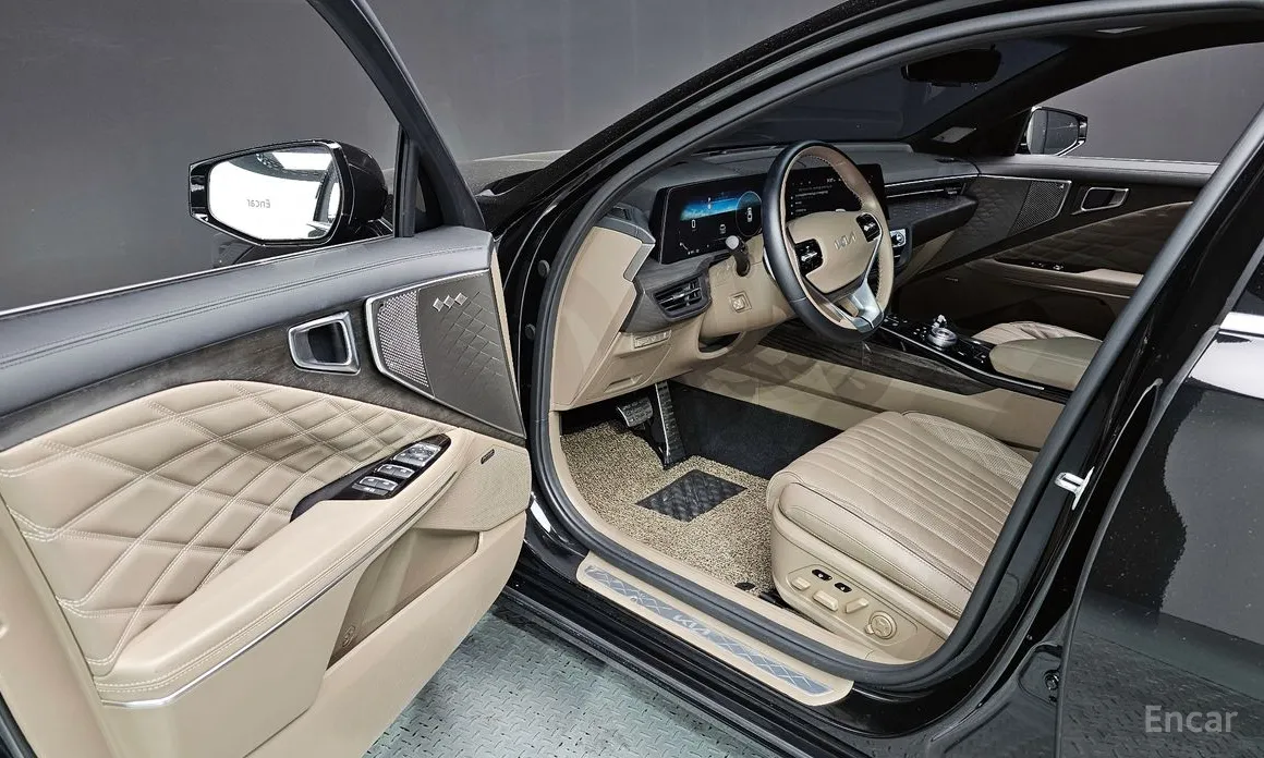 Фото 10 - Kia K8