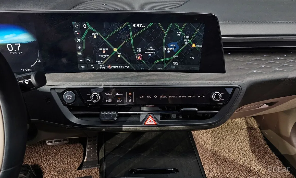 Фото 14 - Kia K8