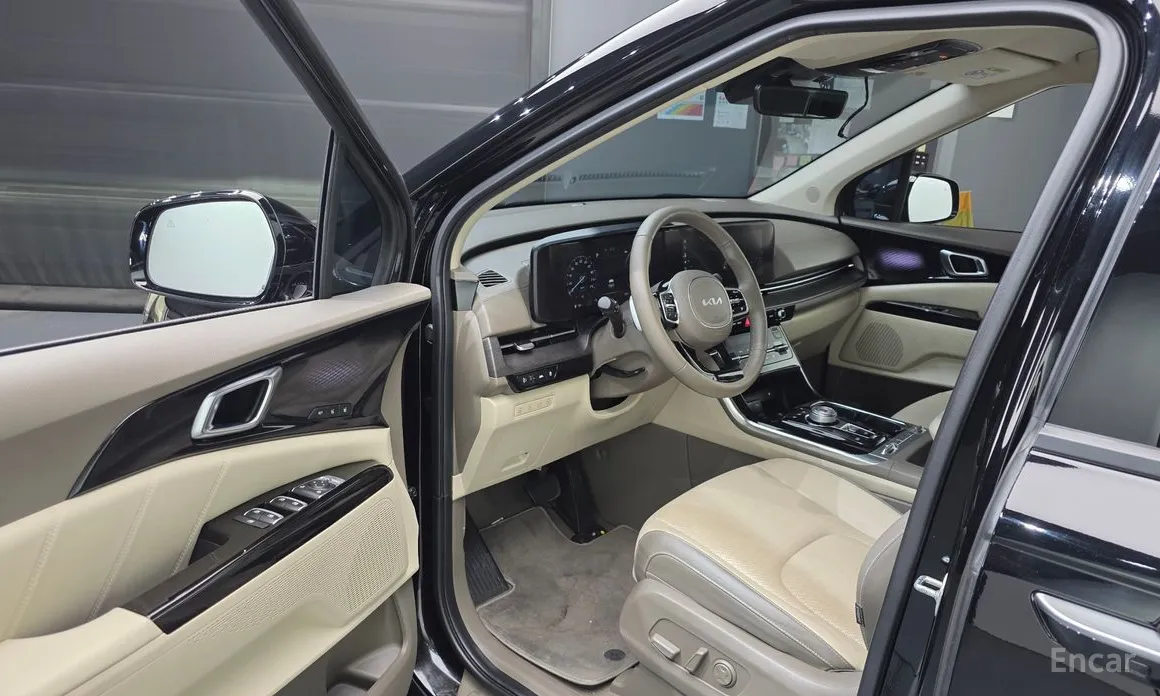 Zdjęcie 10 - Kia Carnival